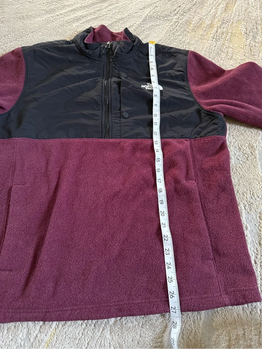 North Face Pullover fleece 200WT Tundra RTO Jacket 1/2 Zip black maroon large